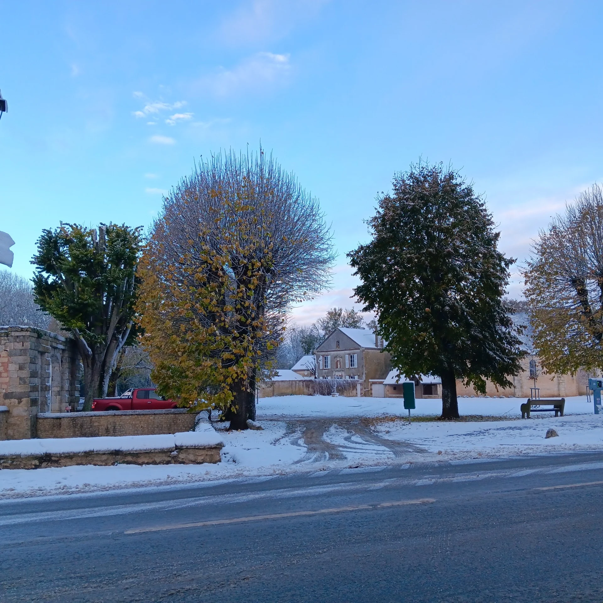 La place de l'Eglise sous la neige